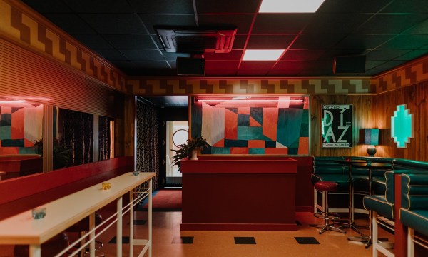 Thumbnail for Step inside the cocktail bar Sunny’s Pizza built: 1000 Island