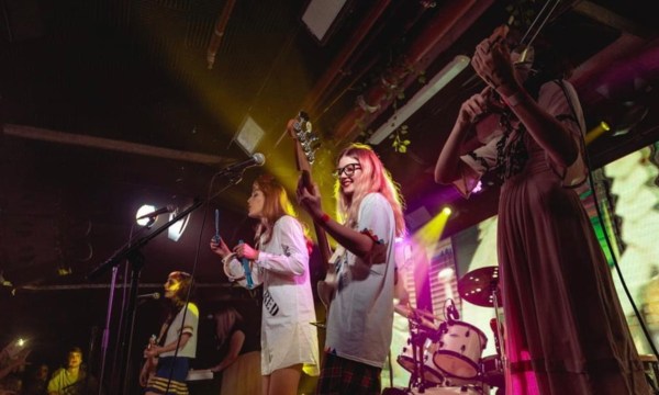 Thumbnail for Meet Swiftly Covered: The all-star Taylor Swift cover band