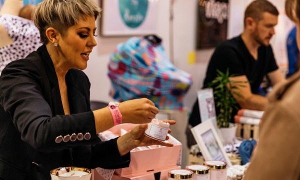 Thumbnail for Bowerbird