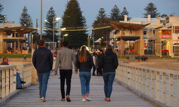 Thumbnail for Henley hots up for SALA