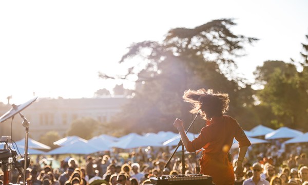 Thumbnail for So Frenchy So Chic