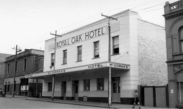 Thumbnail for Farewell Worldsend, hello West Oak Hotel